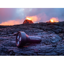 LEDLENSER P18R Signature